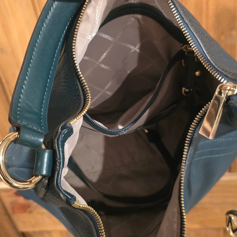 Michael Kors Hobo Bag Women Large Teal Green Excellent Pebbled Leather Gold Logo